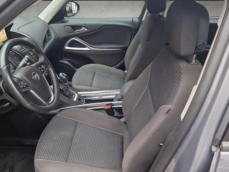 Gebraucht Opel Zafira Tourer drive 140 PS (102 kW) 2016 Van / Kleinbus