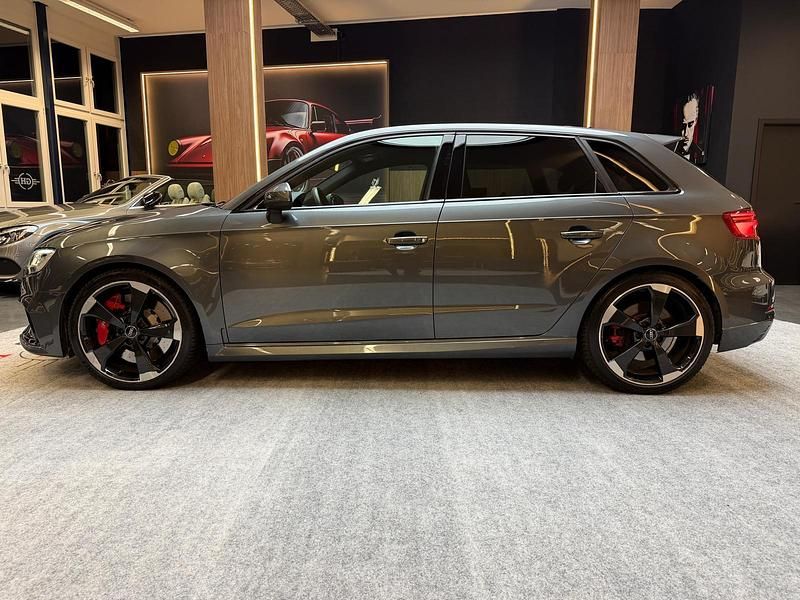 Gebraucht Audi RS3 Sportback 400 PS (294 kW) 2019 Kleinwagen