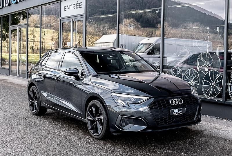 Gebraucht Audi A3 Sportback e-tron Attraction 150 PS (110 kW) 2021 Kleinwagen