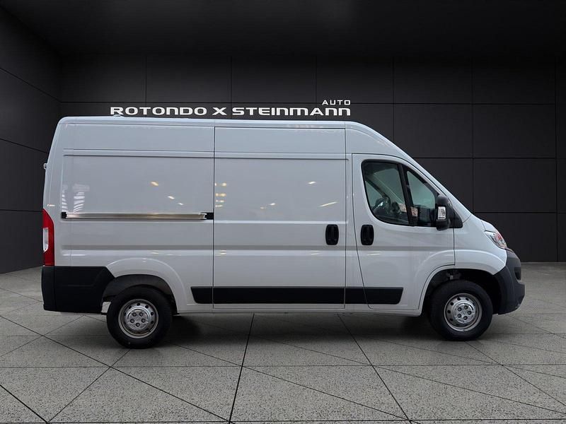 Neu Opel Movano 140 PS (102 kW) 2026 Limousine