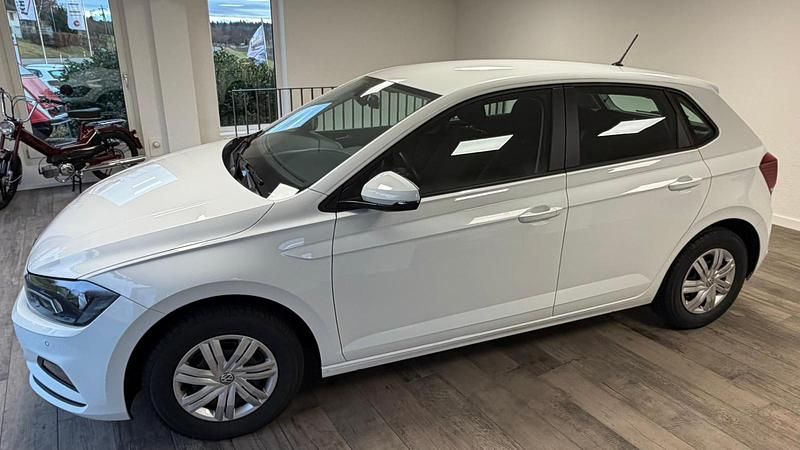 Gebraucht VW Polo Trendline 65 PS (47 kW) 2019 Limousine