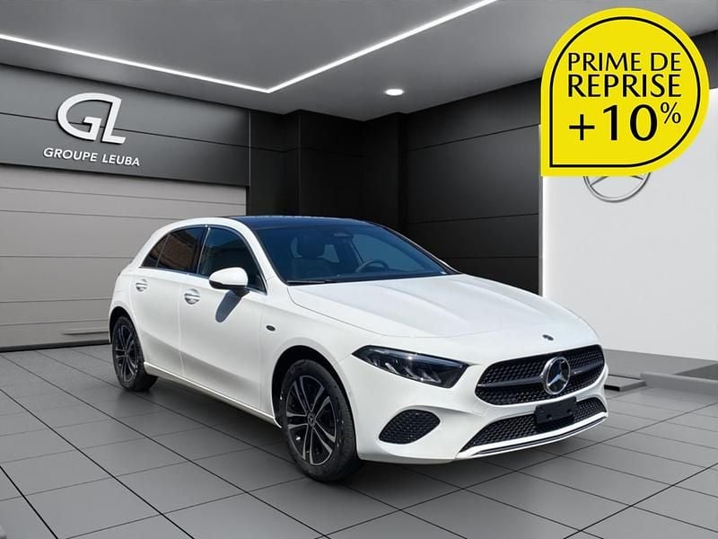 Weiss Neu 2025 Mercedes A250 Limousine | CHF 45’900 - Bild 1/4