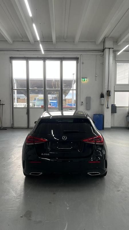 Gebraucht Mercedes A200 AMG line 163 PS (119 kW) 2021