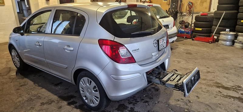 Gebraucht Opel Corsa Enjoy 90 PS (66 kW) 2009 Kleinwagen