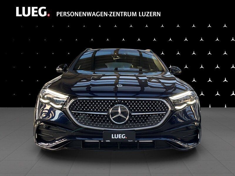 Gebraucht Mercedes E220 197 PS (144 kW) 2024 Blau Kombi