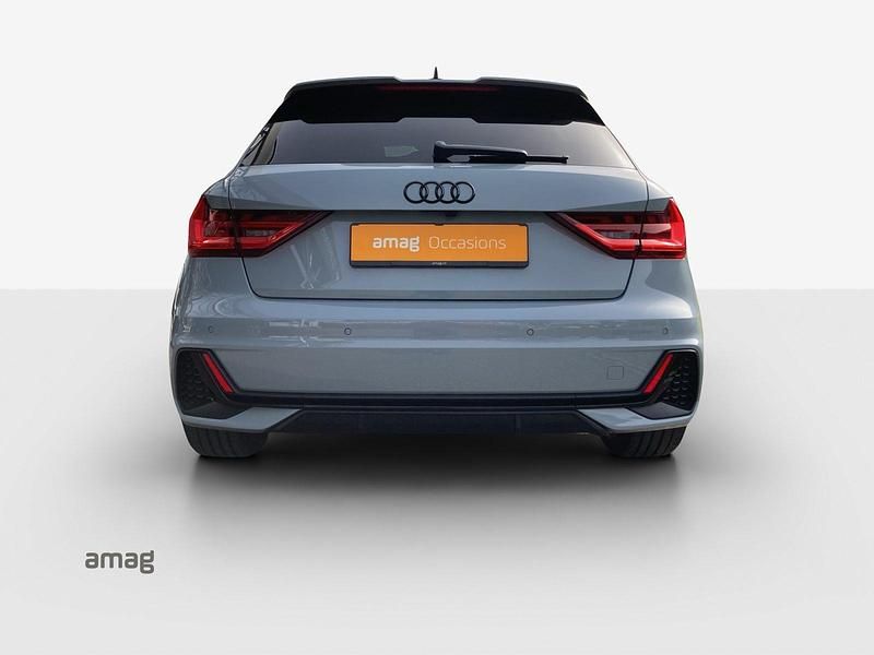 Gebraucht Audi A1 Sportback Attraction 110 PS (80 kW) 2023 Pfeilgraupfeilgrau Kleinwagen