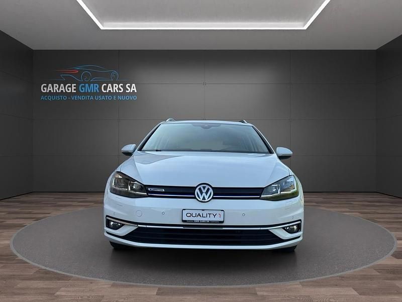 Gebraucht VW Golf VII Comfortline 130 PS (95 kW) 2019 Kombi