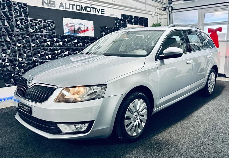 Gebraucht Skoda Octavia Ambition 105 PS (77 kW) 2014 Kombi