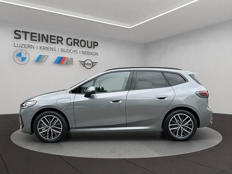 Neu BMW 230e Active Tourer M Sport 326 PS (239 kW) 2025 Grau Van / Kleinbus