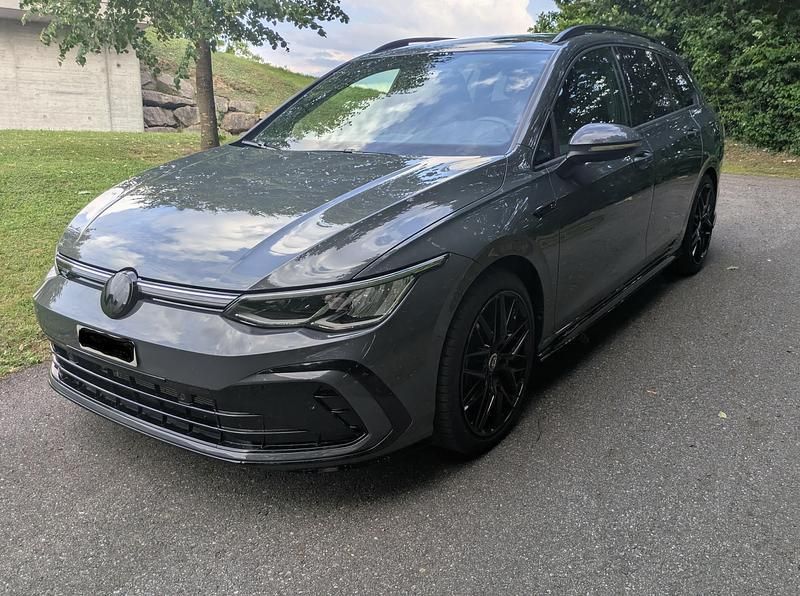 Gebraucht 2023 VW Golf VIII R-line Kombi | CHF 29’900 (Fairer Preis) - Bild 1/4