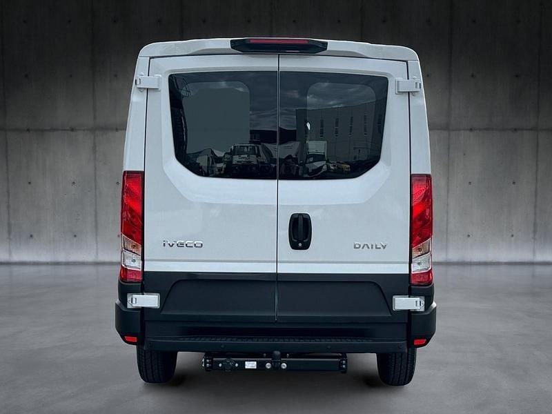 Neu Iveco Daily 155 PS (114 kW) 2025 Weiss Van / Kleinbus