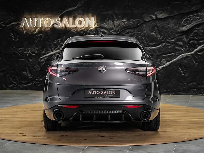 Gebraucht Alfa Romeo Stelvio Sprint 210 PS (154 kW) 2026 Gray SUV