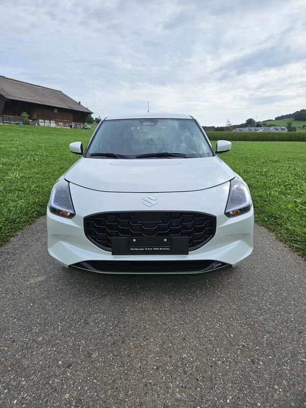 Gebraucht Suzuki Swift 82 PS (60 kW) 2024 Weiss Kleinwagen