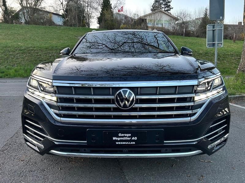 Gebraucht VW Touareg Elegance 340 PS (250 kW) 2022 SUV