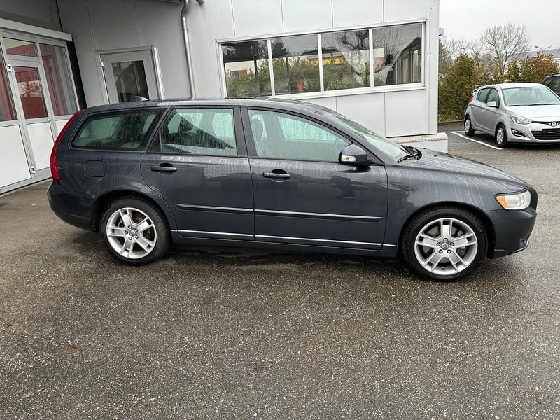 Gebraucht Volvo V50 Momentum 136 PS (100 kW) 2010 Kombi
