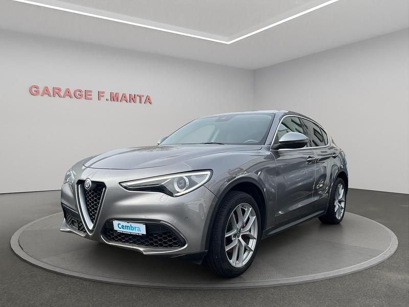 Grau Gebraucht 2017 Alfa Romeo Stelvio SUV | CHF 22’500 (Etwas zu teuer) - Bild 1/4