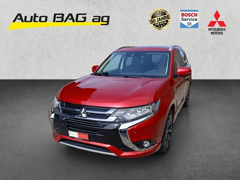 Rot Gebraucht 2017 Mitsubishi Outlander P-HEV SUV | CHF 17’400 - Bild 1/4