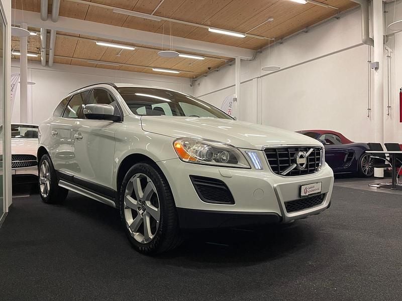 Gebraucht Volvo XC60 Kinetic 163 PS (119 kW) 2013 Weiss SUV