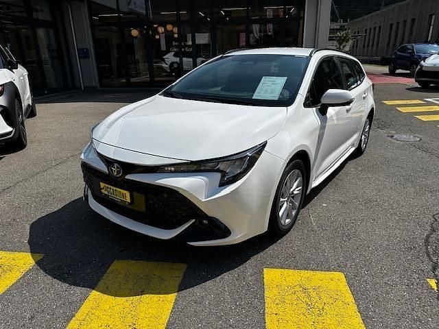 Weiss Gebraucht 2024 Toyota Corolla Comfort Kombi | CHF 29’900 (Teuer) - Bild 1/4