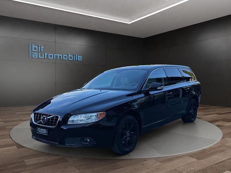 Gebraucht 2009 Volvo V70 Momentum Kombi | CHF 7’900 - Bild 1/4