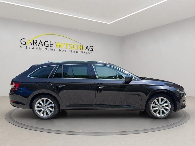 Gebraucht Skoda Superb Style 150 PS (110 kW) 2020 Schwarz Kombi