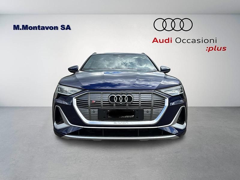 Gebraucht Audi e-tron Ambiente 369 kW (503 PS) 2021 Blau SUV