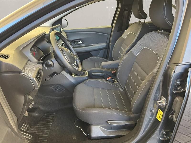 Gebraucht Dacia Jogger Comfort 110 PS (80 kW) 2022 Grau Van / Kleinbus