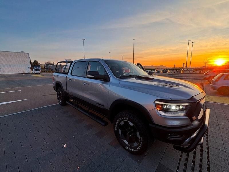 Gebraucht 2022 Dodge Ram Abholung | CHF 75’900 (Fairer Preis) - Bild 1/4