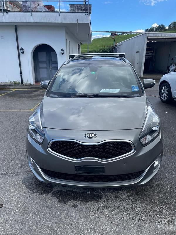 Gebraucht 2016 Kia Carens Van / Kleinbus | CHF 5’699 (Fairer Preis) - Bild 1/4