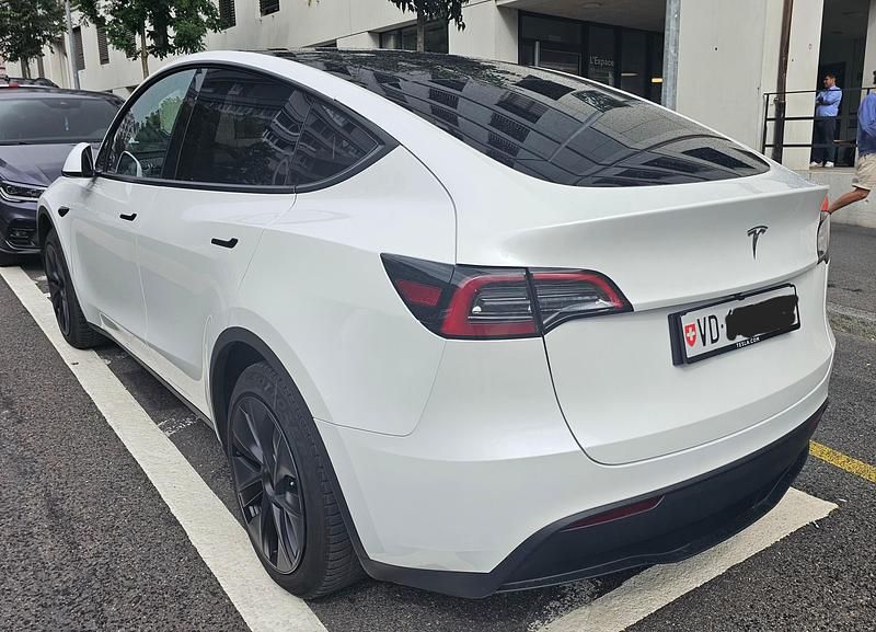 Gebraucht Tesla Model Y Long Range RWD 255 kW (347 PS) 2024 SUV