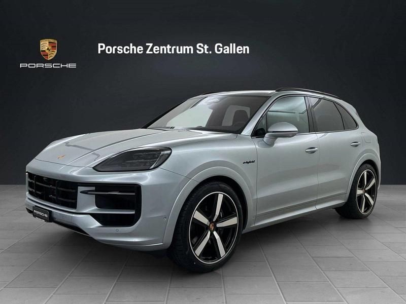 Neu Porsche Cayenne Black Edition 470 PS (345 kW) 2025 Silber SUV