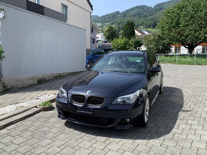 Gebraucht 2005 BMW 545 M Sport Kombi | CHF 4’900 - Bild 1/4