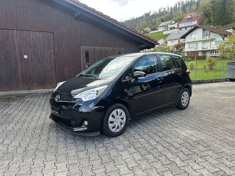 Gebraucht 2012 Toyota Verso-S Luna Van / Kleinbus | CHF 6’800 (Fairer Preis) - Bild 1/4
