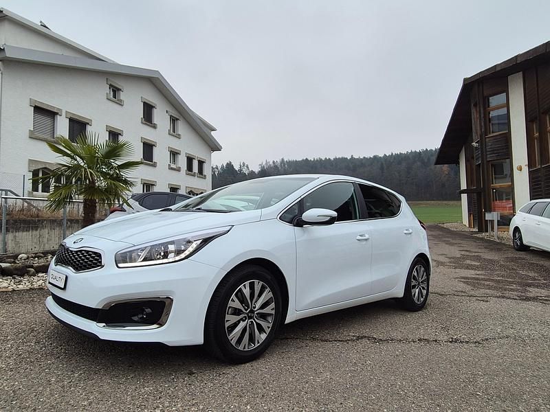 Gebraucht Kia Ceed Sportswagon 135 PS (99 kW) 2018 Kombi