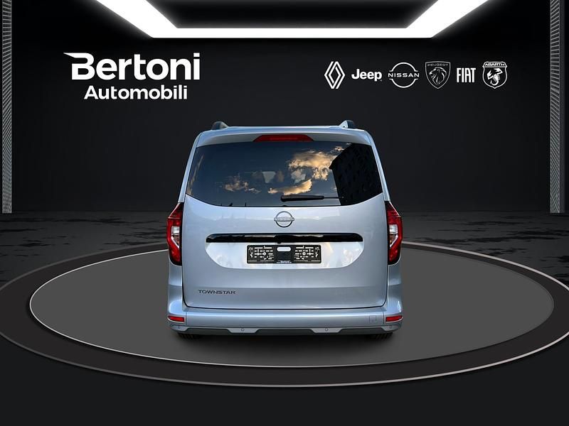 Neu Nissan Townstar Tekna 131 PS (96 kW) 2025 Van