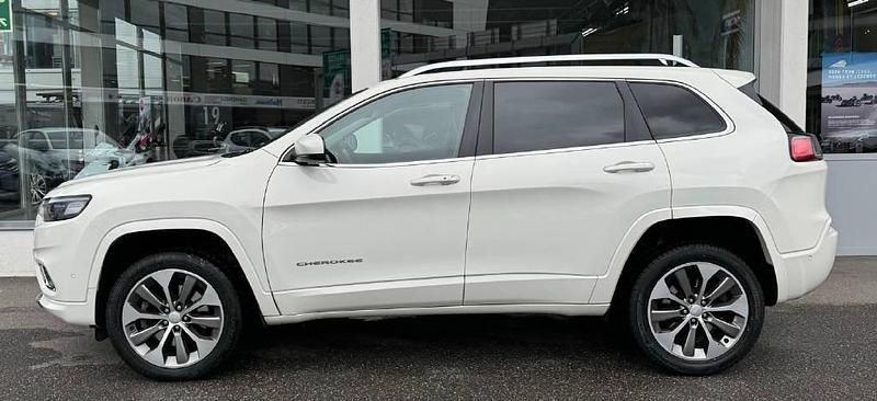 Gebraucht Jeep Cherokee Overland 194 PS (142 kW) 2018 Weiss SUV