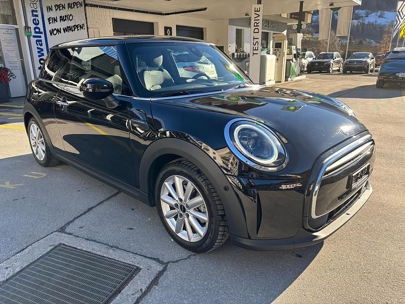 Gebraucht Mini Cooper 136 PS (100 kW) 2021 Schwarz Kleinwagen