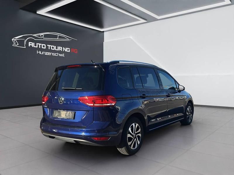 Gebraucht VW Touran Comfortline 150 PS (110 kW) 2021 Van / Kleinbus