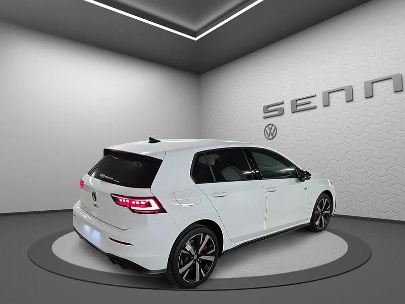 Neu VW Golf VIII GTE 272 PS (200 kW) 2025 Weiss