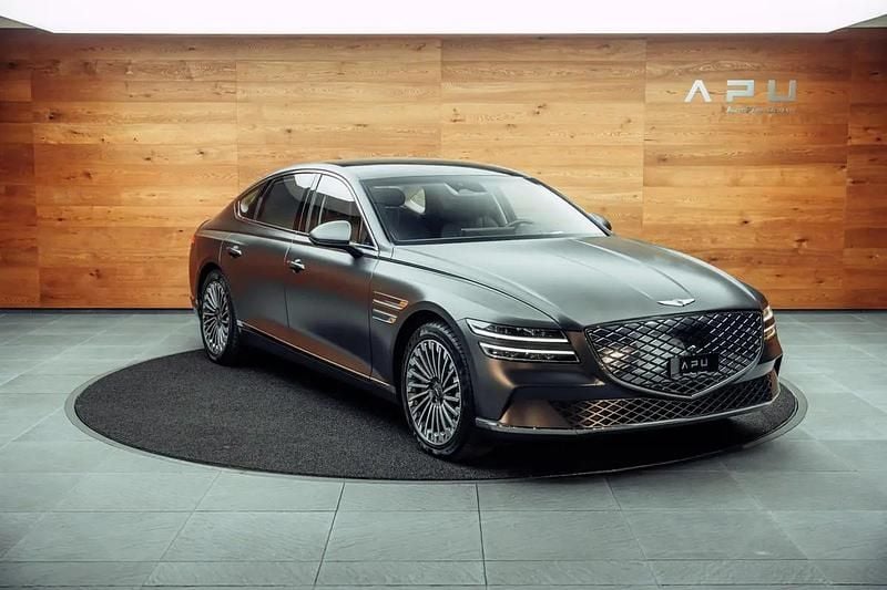 Gebraucht Genesis G80 272 kW (370 PS) 2025 Gray Limousine