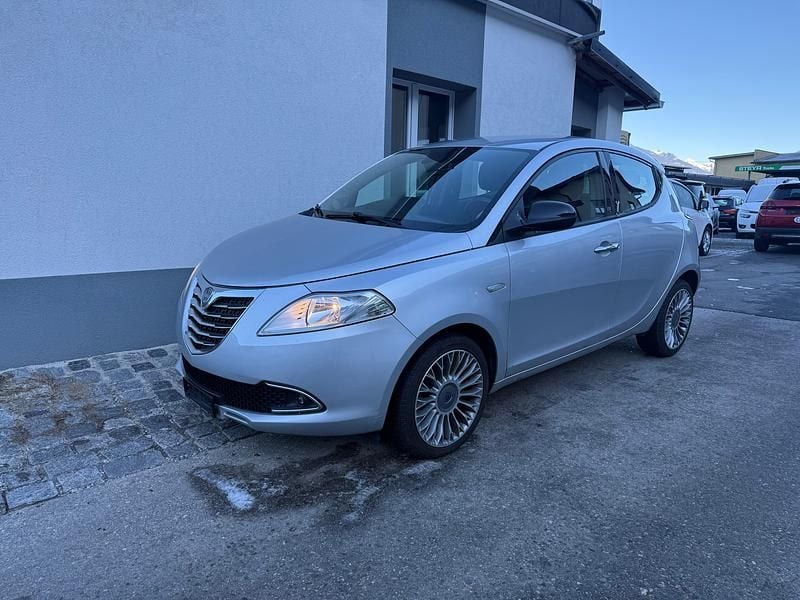 Gebraucht Lancia Ypsilon Gold 85 PS (62 kW) 2012 Kleinwagen
