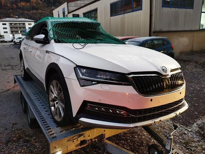 Gebraucht 2020 Skoda Superb Kombi | CHF 4’500 - Bild 1/3