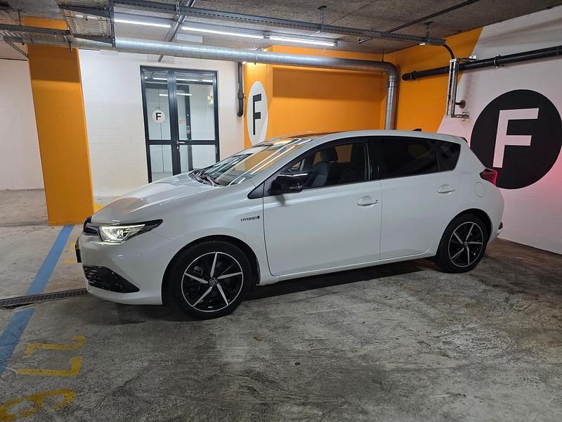 Gebraucht Toyota Auris Hybrid Trend 136 PS (100 kW) 2018