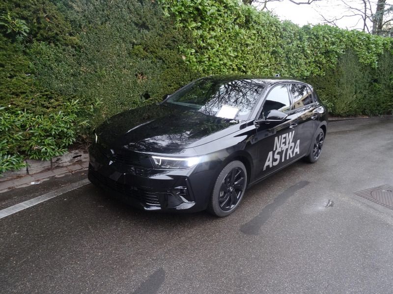Schwarz Gebraucht 2023 Opel Astra Limousine | CHF 45’000 - Bild 1/4