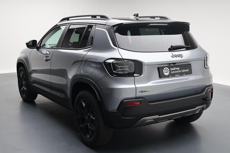 Neu Jeep Avenger Overland 145 PS (106 kW) 2025 Grau SUV
