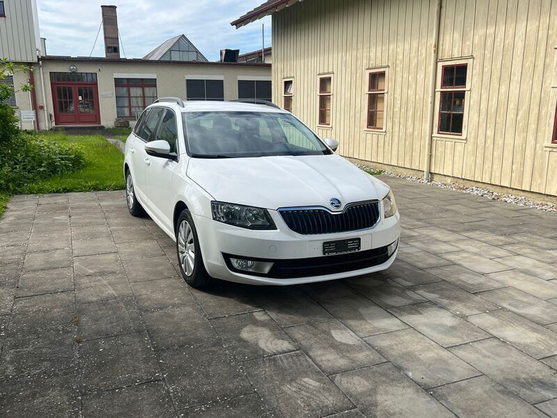 Gebraucht Skoda Octavia Ambition 105 PS (77 kW) 2013 Kombi