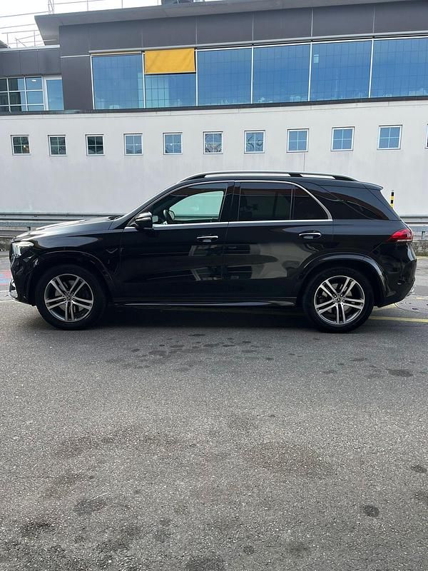 Gebraucht Mercedes GLE300 AMG line 272 PS (200 kW) 2022