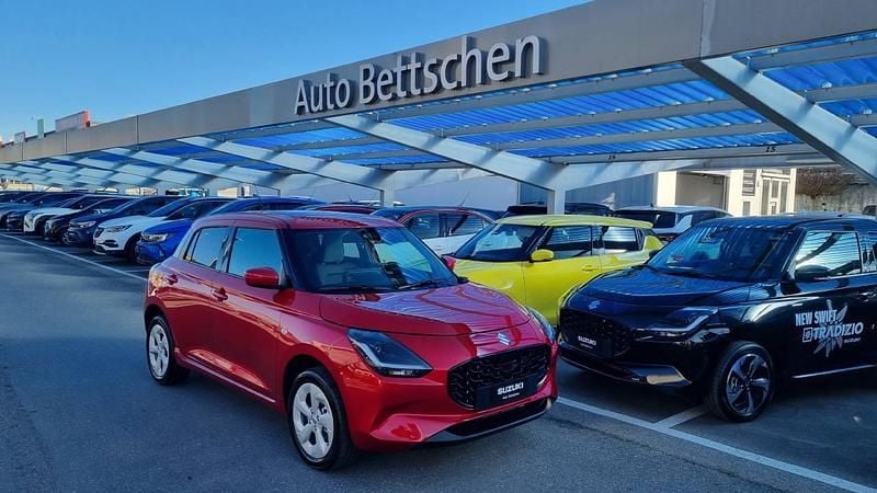 Gebraucht Suzuki Swift 82 PS (60 kW) 2025 Rot Limousine