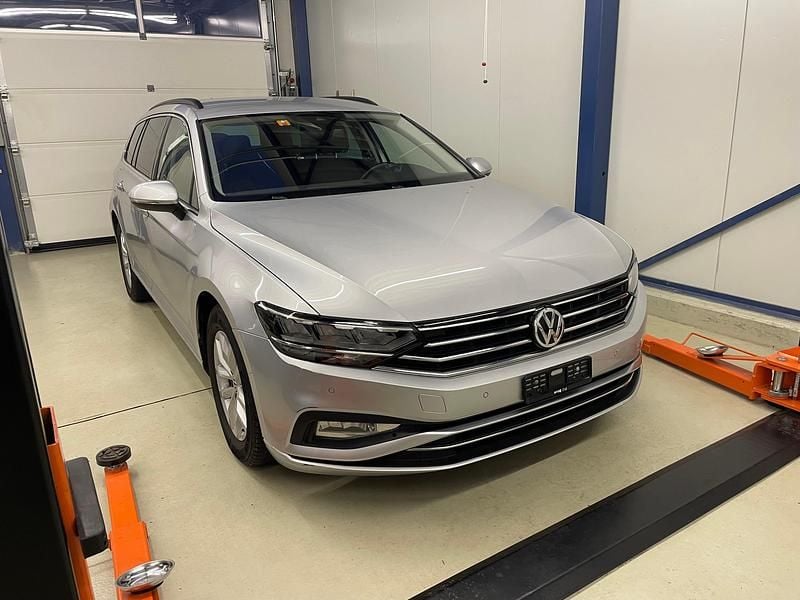 Gebraucht 2019 VW Passat Elegance | CHF 10’900 (Etwas zu teuer) - Bild 1/4