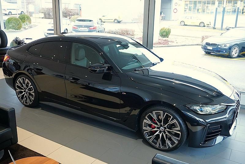 Gebraucht BMW M440 M Sport 374 PS (275 kW) 2023 Schwarz Limousine